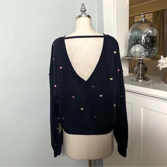 Embroidered Hearts Black Cropped Sweatshirt Pullover Nwt - Picture 6 of 7